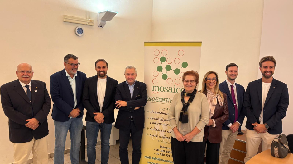Presentata l’iniziativa “Amico Cibo: una sana alimentazione come prevenzione”