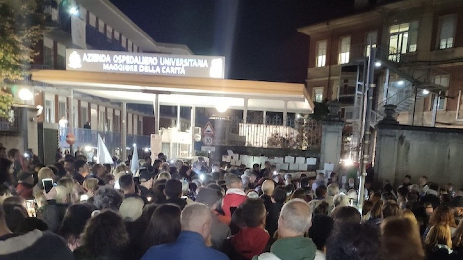 Novara, oltre 200 persone al flash mob 