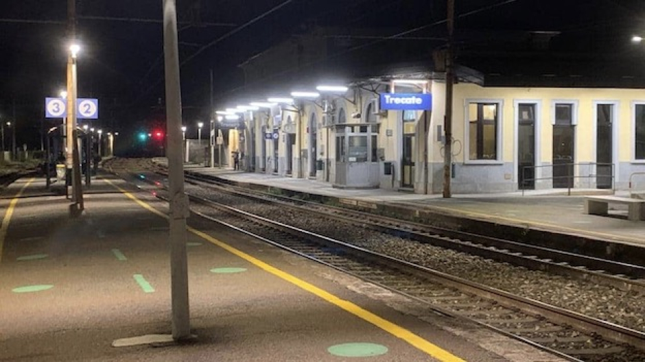 Trecate, identificato il giovane morto in stazione