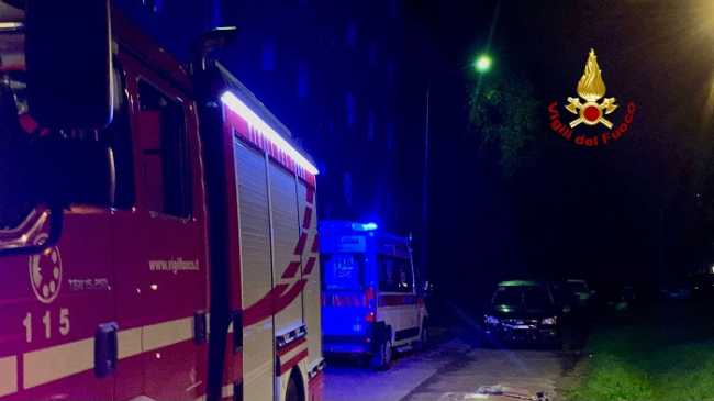 VIGILI DEL FUOCO INCENDIO BIELLA NOTTE PAVIGNANO