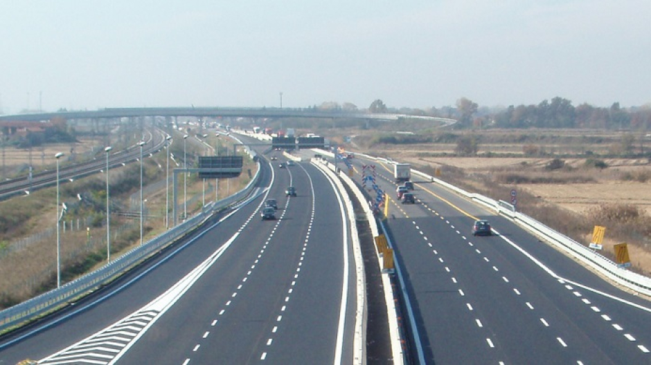 Segnalata un'auto contromano in superstrada