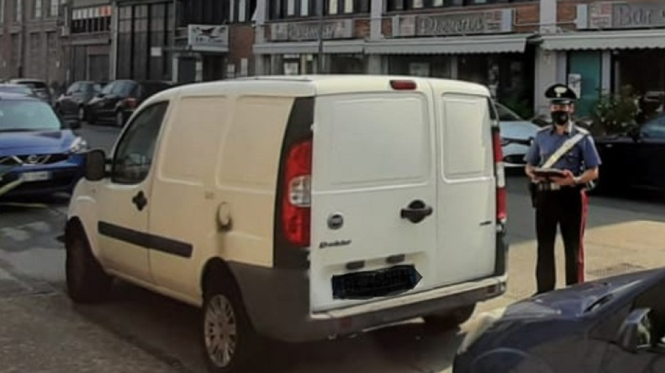 Gli rubano l'attrezzatura dal furgone mentre è in palestra