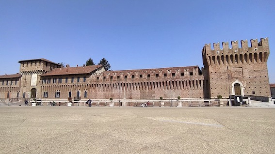 Galliate, riprendono le visite guidate al castello Visconteo-Sforzesco