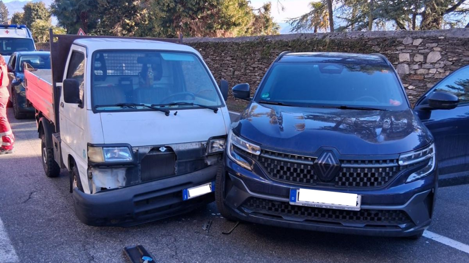 Incidente sulla ss34: nessun ferito ma code