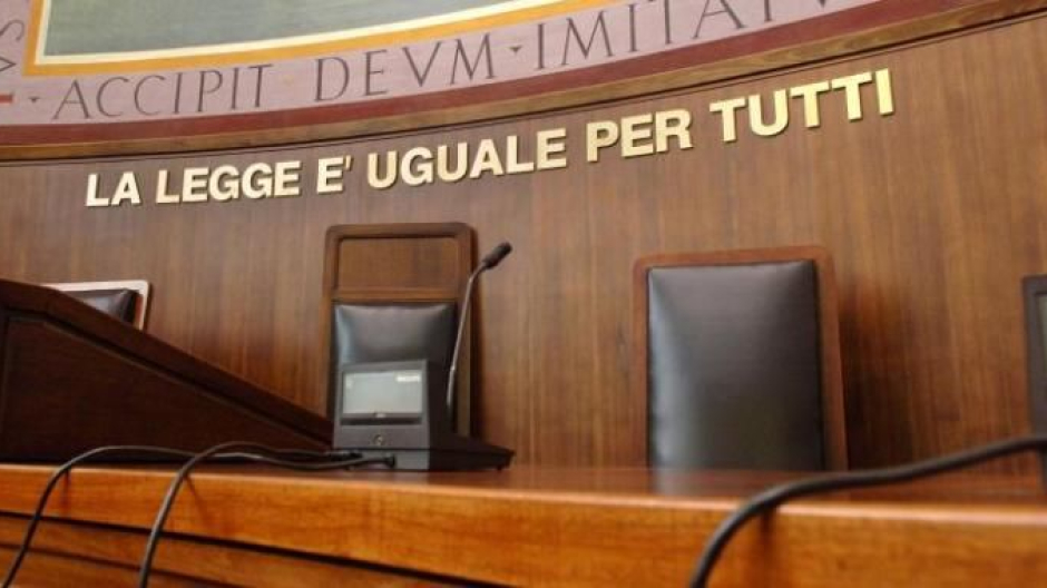 Niente violenza sulla figlia della compagna: assolto
