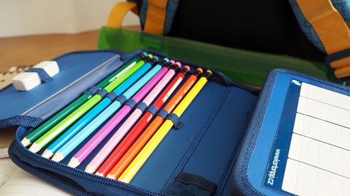 Cameri, concessione libri di testo e fornitura kit di cancelleria